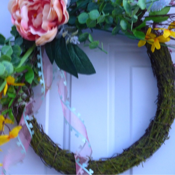 Moss Grapevine Rabbit Wreath for Front Door, Floral Easter Bunny Wreath. - Picture 3 of 8